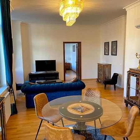 Karlsbad Prestige 아파트 외부 사진