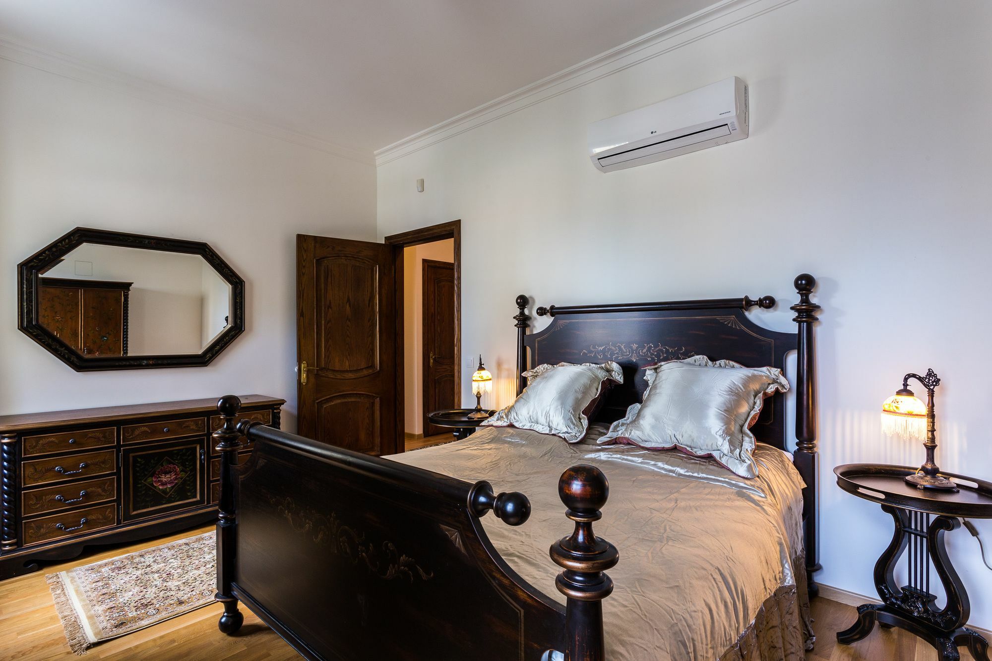 Karlsbad Prestige 아파트 외부 사진